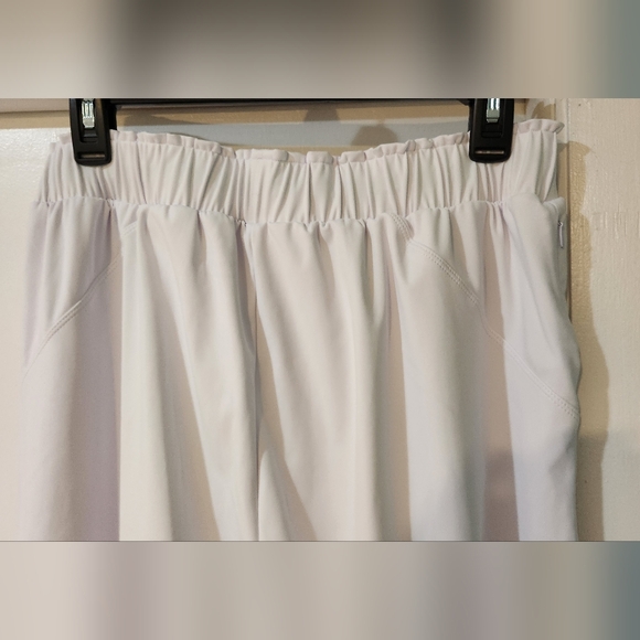 Women's White Lightweight Jogger, Size L - Picture 9 of 12